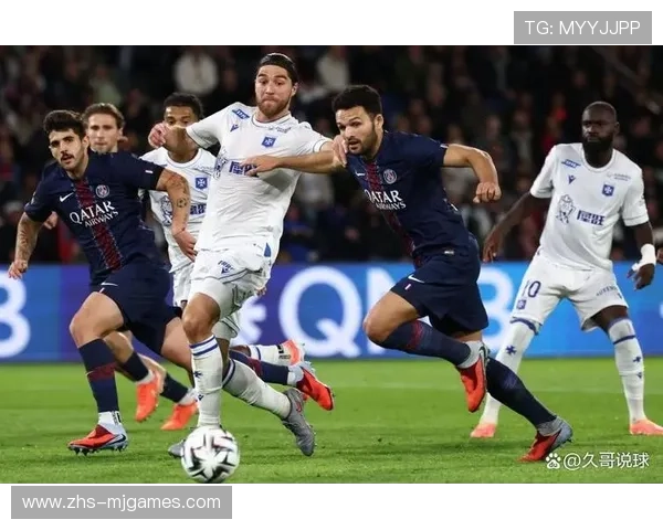 欧塞尔对阵巴黎，门将屡次扑救难阻巴尔科拉单刀