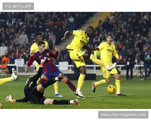 奥萨苏纳2-2战平比利亚雷亚尔，莫雷诺双响救主止连败